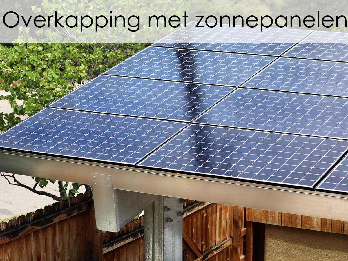 overkapping met zonnepanelen